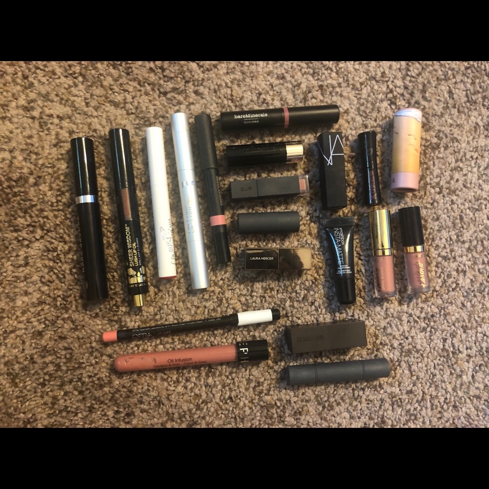 Highend and Drugstore Lipsticks